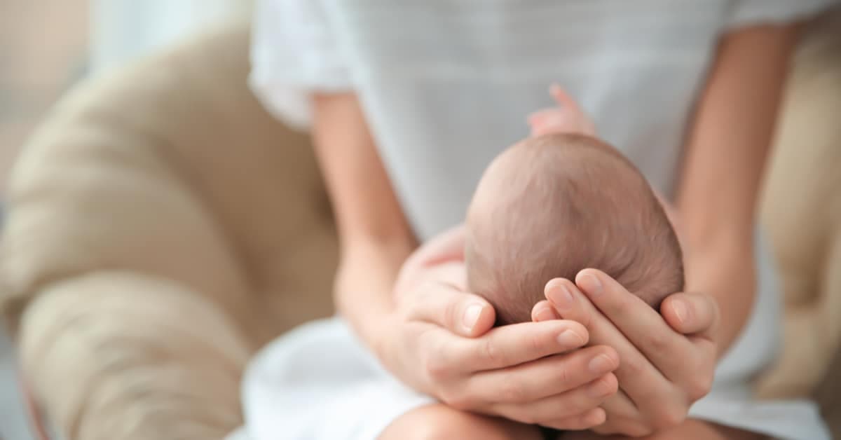 Bebeklerde Konak: Nedenleri, Belirtileri ve Etkili Temizleme Yöntemleri kapak resmi