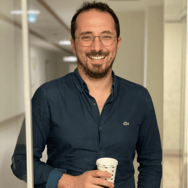 Dr. Burak Özköse image
